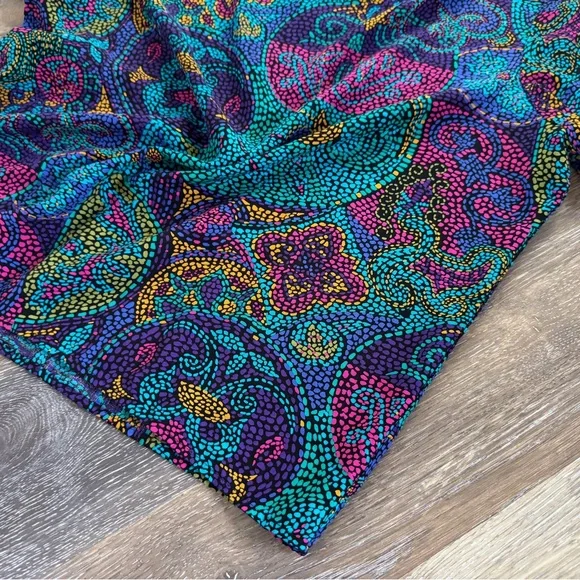 Vintage T-shirt Colorful 80’s Motifs Sz L Excellent Condition - Picture 6 of 9